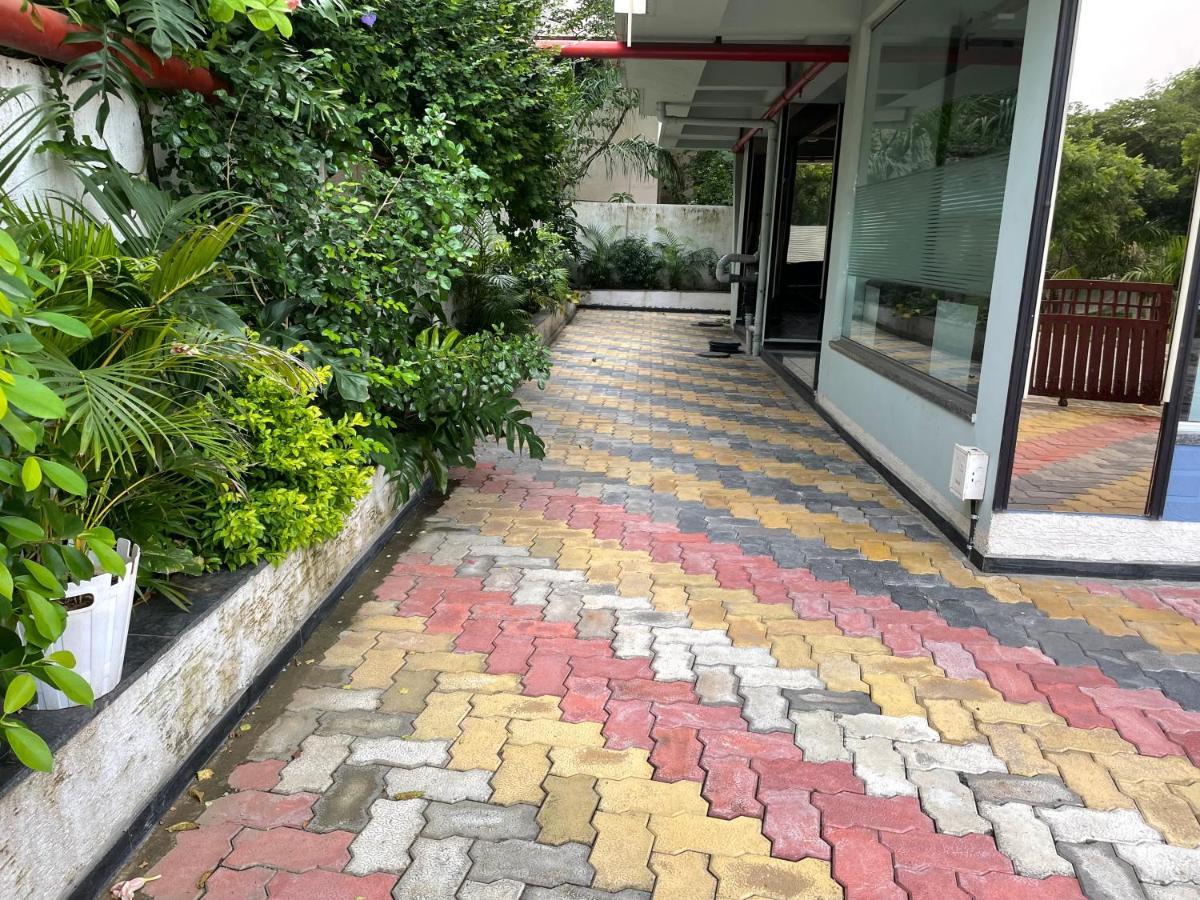 Hotel Airport Kk Nagpur Extérieur photo